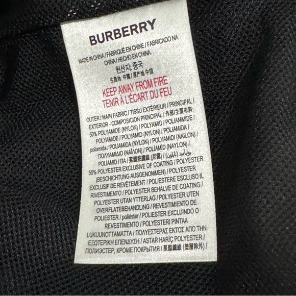 Burberry Designer 2023 Black Lightweight WindBreaker size 3T - Picture 4 of 8